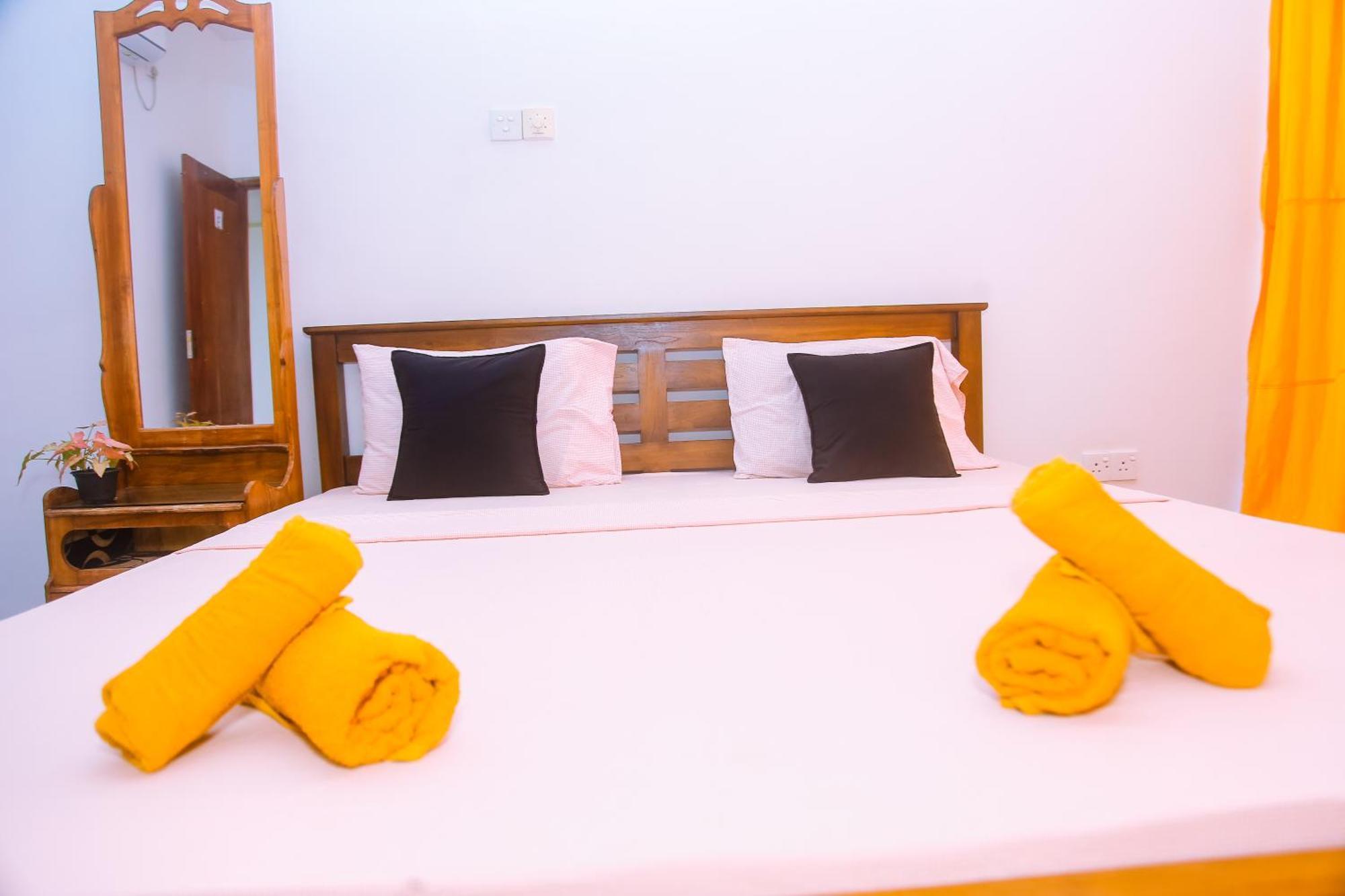 Mirissa Turtle Point Guest Hotel Екстериор снимка