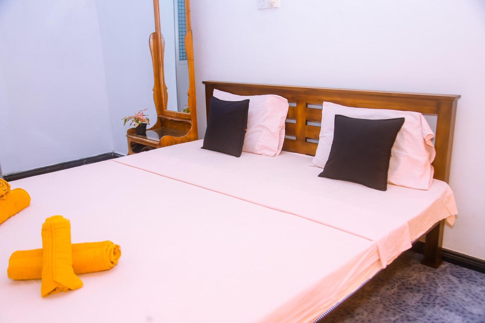 Mirissa Turtle Point Guest Hotel Екстериор снимка